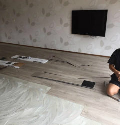 PVC vloer wordt gelegd